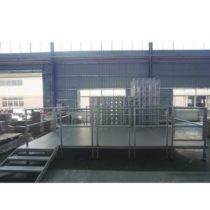 Escenario Portátil de Aluminio para Eventos de Baile al Aire Libre de 4x4 pies, Ajustable en Altura, con Fácil Montaje y Superficie Antideslizante - Product Image 5