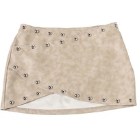 Jupe moulante courte à taille basse cloutée pour femme, style streetwear, collection automne 2026