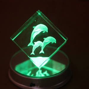Cube <span class=keywords><strong>photo</strong></span> <span class=keywords><strong>3D</strong></span> <span class=keywords><strong>en</strong></span> cristal transparent style fée, gravé au laser motif dauphin, base lumineuse LED, <span class=keywords><strong>cadre</strong></span> <span class=keywords><strong>photo</strong></span> <span class=keywords><strong>en</strong></span> <span class=keywords><strong>verre</strong></span> vierge personnalisable - Product Image 2