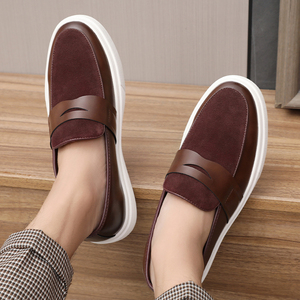 Mocassins pour hommes en cuir PU à lacets, antidérapants, souples et résistants, chaussures de ville classiques à enfiler pour hommes - Product Image 1