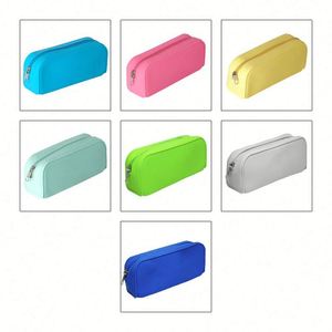 Estuche de Silicona para Lápices con Diseño Mint Breeze, Bolsa de Maquillaje Pequeña con Cierre Ecológico, Solución de Almacenamiento Multiusos y Elegante - Product Image 1