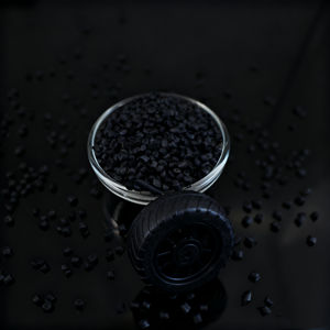 Gránulos de Material Reciclado de Poliamida Nylon 6 (PA6) UL94 V0, Retardante de Llama, Grado de Moldeo por Inyección, para Piezas Automotrices - Product Image 3