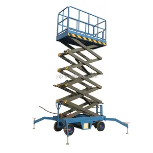 Kletterfahrzeug für die Arbeit in großer Höhe auf einer kleinen hydraulischen Plattform mit beweglichen Scheren