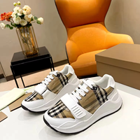 Baskets de luxe de créateur 2026 pour femme, à bout rond, à lacets, épaisses, en cuir PU blanc, semelle extérieure en caoutchouc, toutes saisons, décontractées