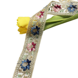 Encaje de lentejuelas de estilo étnico de 3,5 cm al por mayor, encaje bordado de malla Eugenia para mujer, encaje decorativo en puños y cuello - Product Image 3