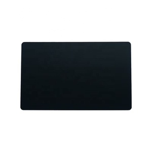 Kartu Aluminium Anodized Hitam Ukuran 63*88mm, Terukir Laser dengan Teks Pribadi, Kartu Keanggotaan Logam Aluminium Anodized - Product Image 4