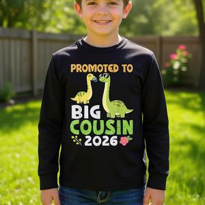T-shirt à manches longues pour la famille dinosaure mignonne, modèle « Promu au rang de grand-cousin 2026 » - Product Image 3