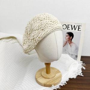 2025 nouveauté femmes à la main <span class=keywords><strong>Crochet</strong></span> béret printemps et été mince tissé creux sac tête casquette décontracté artistique peintre chapeau - Product Image 4