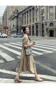 Giacche da donna modeste <span class=keywords><strong>Trench</strong></span> invernali eleganti da fabbrica Slim Fit lungo girocollo con decorazione a bottone per esterni - Product Image 4