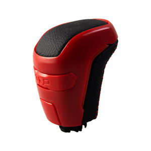 Poignée de levier de vitesses Toyota Tacoma en cuir rouge, ajustement ergonomique PTR57-35170 - Product Image 1