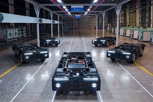 Brogen OEM New Skateboard Chassis and Autonomous <b>Delivery</b> <b>Robot</b> System for Urban Last-Mile Logistics Operators - Product Image 4