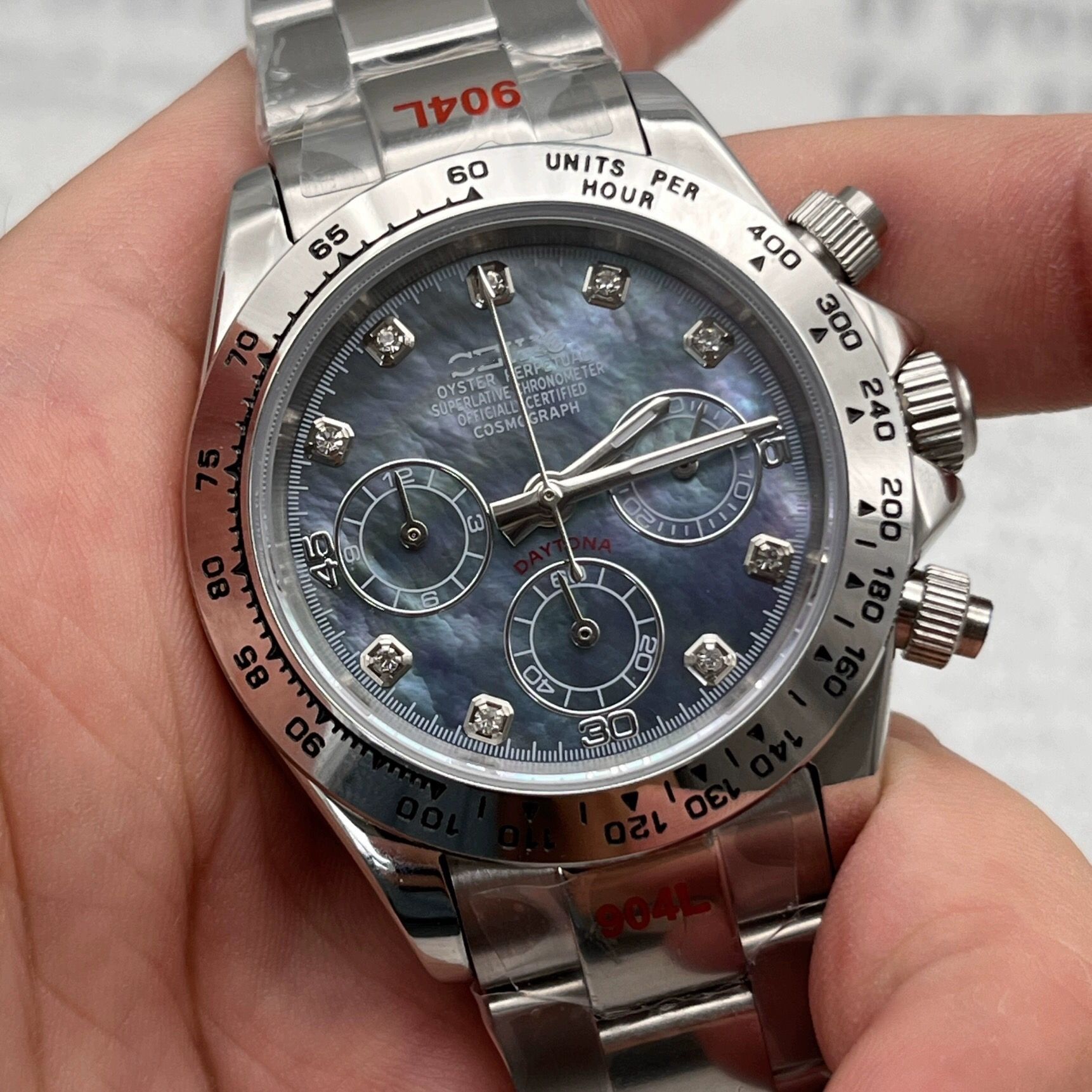 ไข่มุกดำ - สายเหล็ก