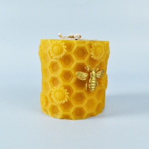Bougie décorative en cire d'abeille pour la décoration de la maison, cadeau de fête avec motif abeille et tournesol - Product Image 3