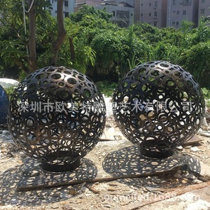 Sculpture d'art sphérique en acier inoxydable, design rond creux, décoration de jardin extérieur, élément paysager - Product Image 3