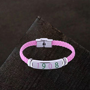Acero inoxidable y cuero Fabricación Sorority Alpha Diseño inspirado Tono rosa y verde Año de Fundación 1908 Pretty Girl Bangle - Product Image 5