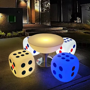 Conjunto de Móveis para Bar ao Ar Livre com Novo Design, Mesa e Cadeiras Iluminadas em Forma de Dado com Controle Remoto e Luz LED RGB que Muda de Cor - Product Image 1