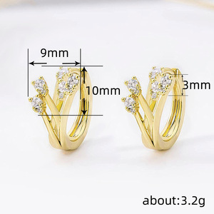 Orecchini E3130 in Oro con Diamanti, Taglio Brillante Rotondo, Colore G, Diamanti Naturali, Gioielli Minimalisti da Donna per Uso Quotidiano - Product Image 4