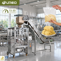 Machine d'emballage verticale semi-automatique pour pâtes humides avec élévateur de matériaux et convoyeur pour ligne de production de nouilles fraîches