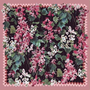 Foulard carré en satin de polyester 70x70cm à imprimé floral aquarelle, motif botanique vintage, pour femme, printemps automne - Product Image 1