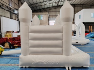 Trampoline de château blanc en PVC à prix d'usine pour les décorations de mariage et de célébration en plein air - Product Image 2