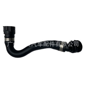 ท่อหล่อเย็น Tm Lr115029 สำหรับแลนด์โรเวอร์ อีโวค อะไหล่เปลี่ยนถังน้ำเสริมหม้อน้ำ - Product Image 1