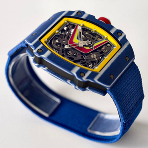 Men's <b>Skeletonized</b> Carbon Fiber Mechanical <b>Watch</b>, Ultra-Lightweight and Ultra-Thin Sport Design <b>Automatic</b> <b>Watch</b> - Product Image 2