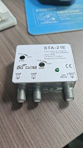 Amplificador <span class=keywords><strong>satelital</strong></span> multiinterruptor para exteriores 5G VHF UHF con luz LED que indica 20db 30db amplificador <span class=keywords><strong>de</strong></span> antena - Product Image 5