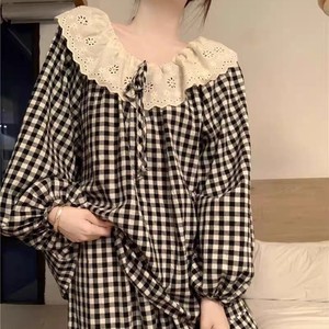 <strong>Sweet</strong> Women's Pajamas with Large Lace Collar and Plaid Trim - Spring and Autumn <strong>Home</strong> Wear Set Breathable - Product Image 2