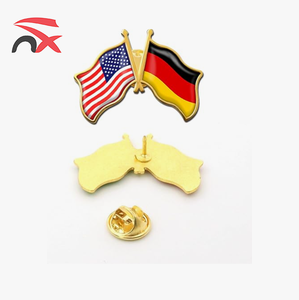 Épinglette drapeau d'amitié USA-Allemagne, broche élégante en émail, accessoire stylé, cadeau idéal pour les passionnés de patriotisme - Product Image 3