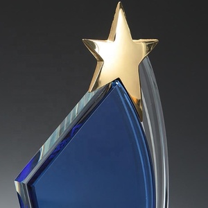 Trofeo de cristal personalizado, Logo en blanco, estrella de Metal, cristal sólido creativo, premio, regalos de negocios, venta al por mayor - Product Image 2