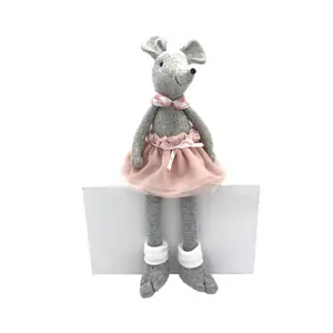 定制面料工艺品产品家居装饰架壁挂腿老鼠娃娃可爱灰色鼠标与粉红色蕾丝连衣裙