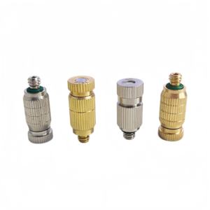 Buse de pulvérisation de brouillard plaquée laiton à haute pression avec système d'humidification de refroidissement et de désinfection à deux têtes pour serre - Product Image 1