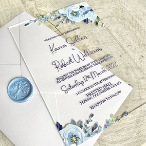 Invitación de Boda Acrílica con Impresión UV de Flores de Jardín en Colores Pastel, Elegante y de Lujo - Product Image 5