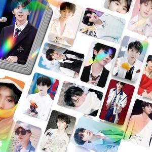 Kartu Koleksi Holografik Laser K-pop Kustom Permukaan Mengkilap Berkilau Kartu Lomo Cetak Kustom Foto Kartu Idol Kpop - Product Image 4