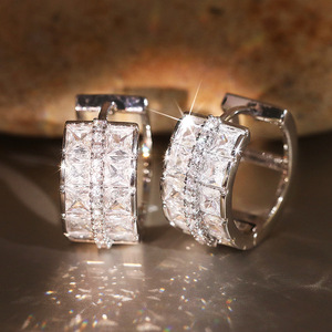 Orecchini con Micro Pavé di Zirconi per Donne, Gioielli Scintillanti alla Moda - Product Image 5