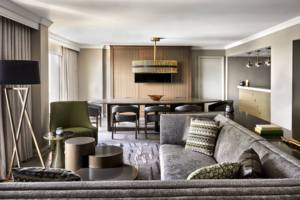 CREATION Meubles de chambre d'hôtel Marriott 5 étoiles Ensemble de lit double en placage de noyer Têtes de lit en cuir vintage avec lampes en bronze antique - Product Image 5