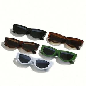 Gafas de Sol Retro de Moda 2022 para Hombre, Negras, Poligonales, con Protección UV400, Gafas de Sol Irregulares de Ojo de Gato para Mujer - Product Image 4