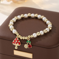 Pulsera con Colgante de Champiñones y Cerezas Rojos y Blancos para Mujer, Collar de Perlas y Cuentas Doradas, Diseño Exclusivo para Mejores Amigas