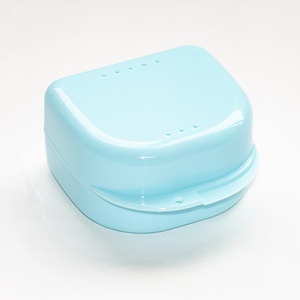 Boîte de rangement pour prothèses dentaires HUIYA, en plastique, grande ou moyenne taille, pour le soin des prothèses. - Product Image 3