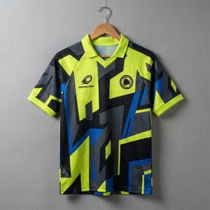Maillot de football rétro personnalisé OEM ODM style Blokecore à col en V, jaune fluo, noir, bleu, camouflage, sublimation intégrale pour l'entraînement - Product Image 3