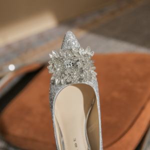 Zapatos de Tacón Alto con Pedrería Francesa, Tacón de Aguja, Satén de Seda, Estilo Fénix, Sexy, Elegantes, Antideslizantes para Invierno, Siempre a la Moda - Product Image 4