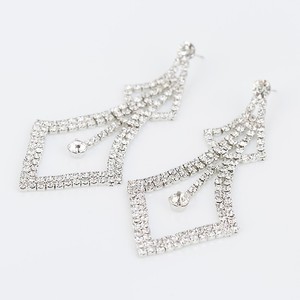 Boucles d'oreilles tendance pour femmes, clous d'oreilles élégants, modèle E273 - Product Image 1