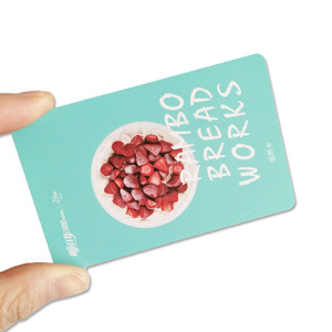 <span class=keywords><strong>Carte</strong></span> <span class=keywords><strong>de</strong></span> <span class=keywords><strong>visite</strong></span> personnalisable en PVC brillant Cr80 Full Color Design <span class=keywords><strong>simple</strong></span> avec propre logo <span class=keywords><strong>Carte</strong></span> magnétique Note <span class=keywords><strong>de</strong></span> remerciement - Product Image 2