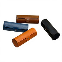 Étui à lunettes carré en PU semi-rigide, grande capacité, avec bouton-pression, motif uni, pour le rangement des lunettes de soleil