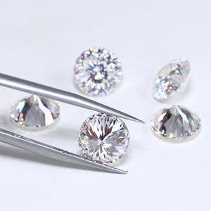 Pierres de Moissanite Blanches en Vrac 1CT 2CT 3CT 5CT – Taille Portugaise / Cœurs et Flèches / Fleur – Simili Diamant - Product Image 3