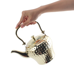 Bouilloire en cuivre doré avec couvercle, design vintage, pour la préparation du thé - Product Image 6