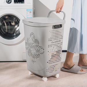 Grand panier à linge en plastique 45L 60L avec poignée de roue pour le rangement des vêtements sales à la maison ou à l'hôtel - Product Image 1