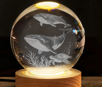 HBL personnalisé 6cm 8cm 3D boule de cristal Led Base en bois USB lampe animaux marins Table lumineuse bureau décor à la maison