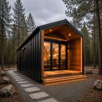 Maison modulaire préfabriquée de luxe en bois avec structure en acier rustique et façade vitrée pour hébergement d'hôtes en station balnéaire montagne – Module rapide