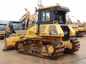 Bulldozer Usado Komatsu D51 con Motor Cummins, Capacidad de Empuje de 7.5m, Potencia de 90HP, Fabricado en Arabia Saudita, Buen Estado - Product Image 4